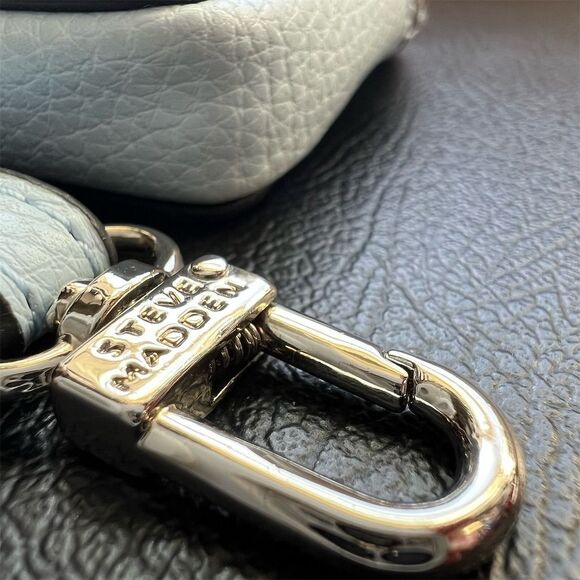 Steve Madden Bpipper Zip Around Card Case Wristlet Color:bCornflower Blue - Picture 6 of 7